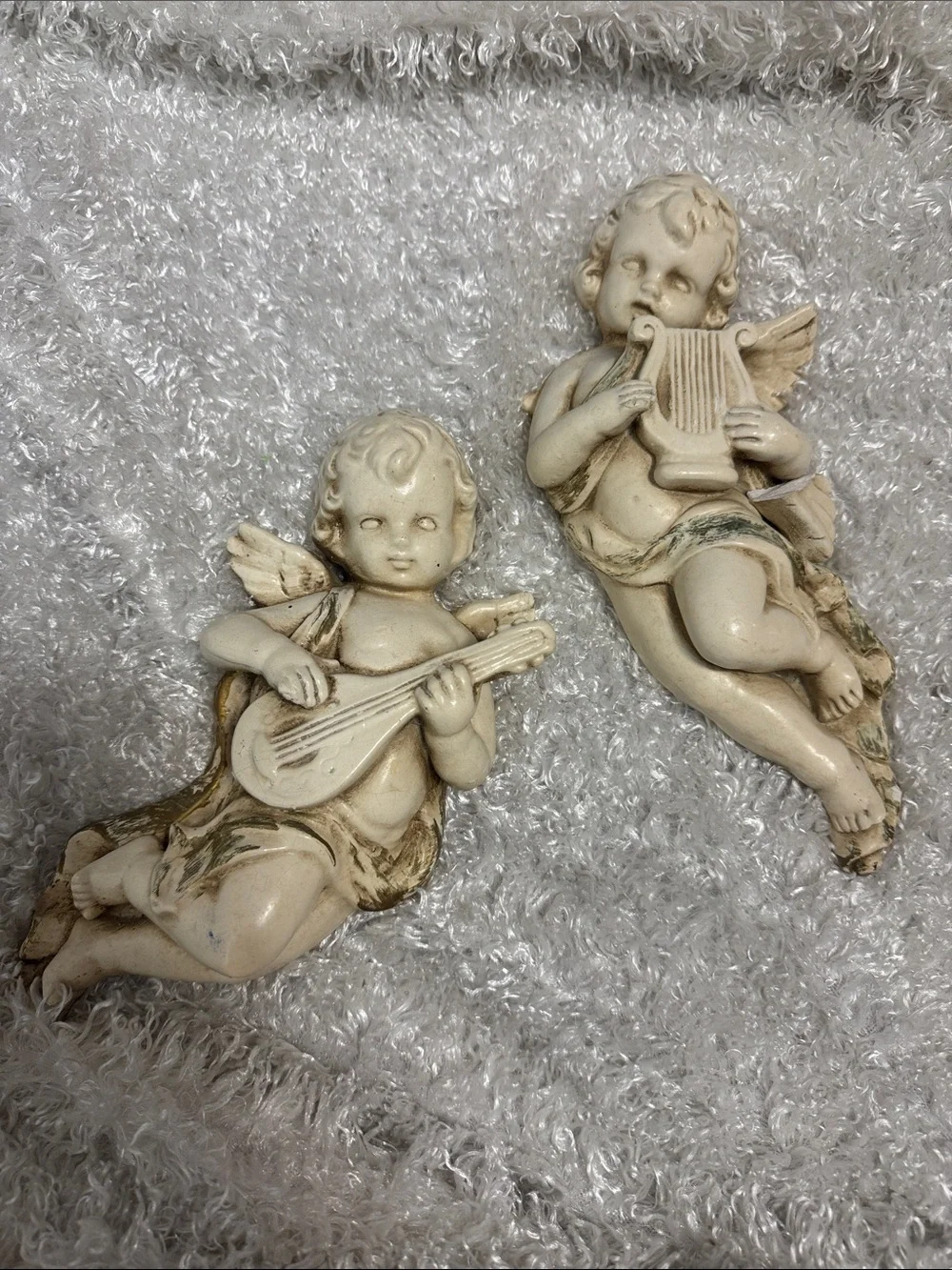 Vintage cherub chalkware wall art lot of 2